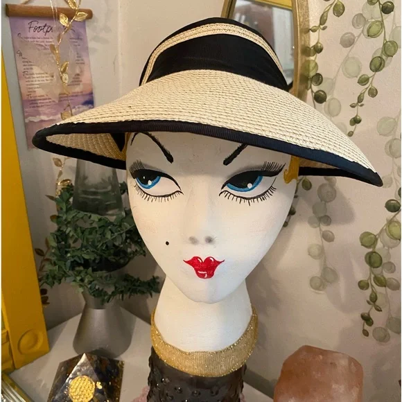 Vintage Manhattan Hat Co. Straw Visor - Picture 1 of 8